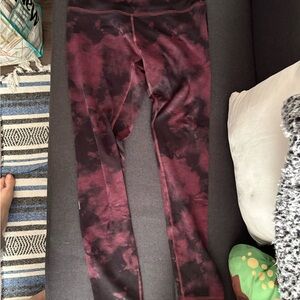 Fleo Women's Leggings - Black and Maroon Tie-Dye